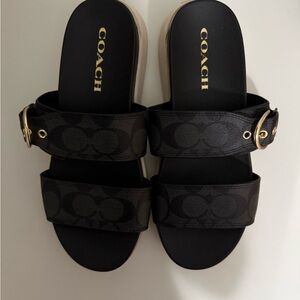 Coach Gwen Signature Sandal Size 8